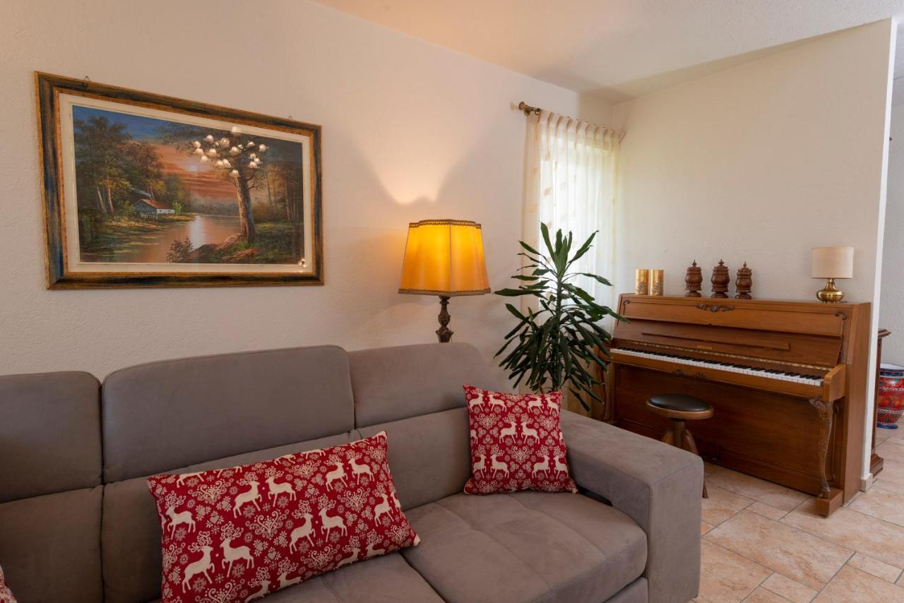 Villa Mara - Aosta - 200 Mq - Wifi - Jacuzzi - Parcheggio - Giardino Eksteriør bilde