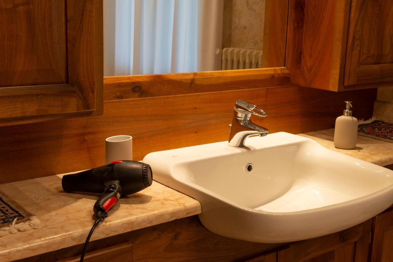 Villa Mara - Aosta - 200 Mq - Wifi - Jacuzzi - Parcheggio - Giardino Eksteriør bilde