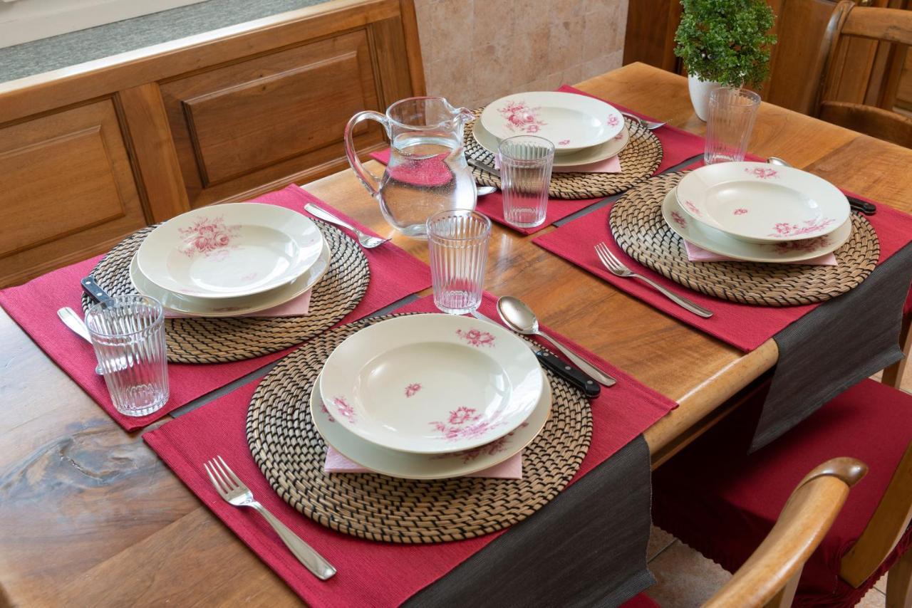 Villa Mara - Aosta - 200 Mq - Wifi - Jacuzzi - Parcheggio - Giardino Eksteriør bilde