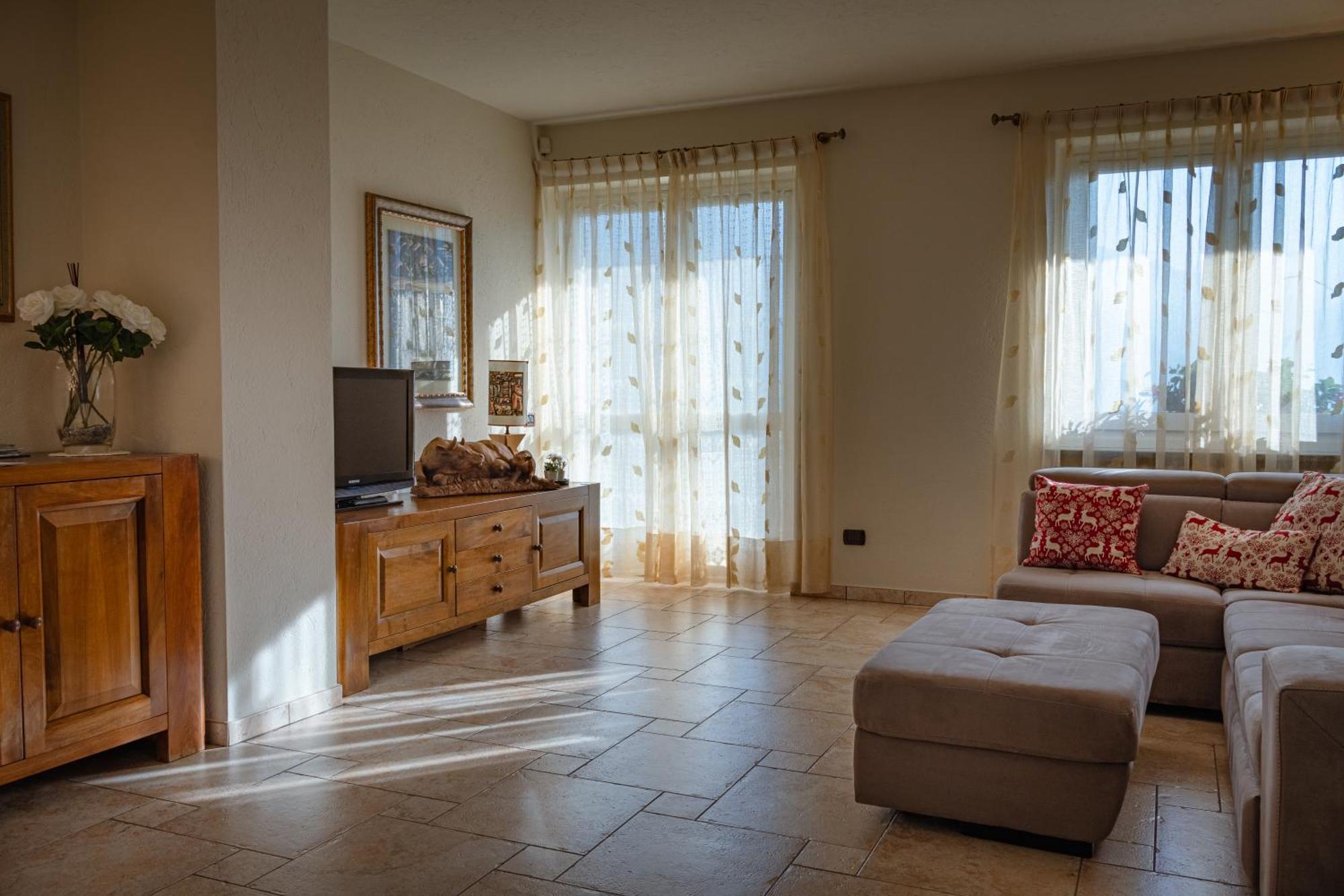 Villa Mara - Aosta - 200 Mq - Wifi - Jacuzzi - Parcheggio - Giardino Eksteriør bilde