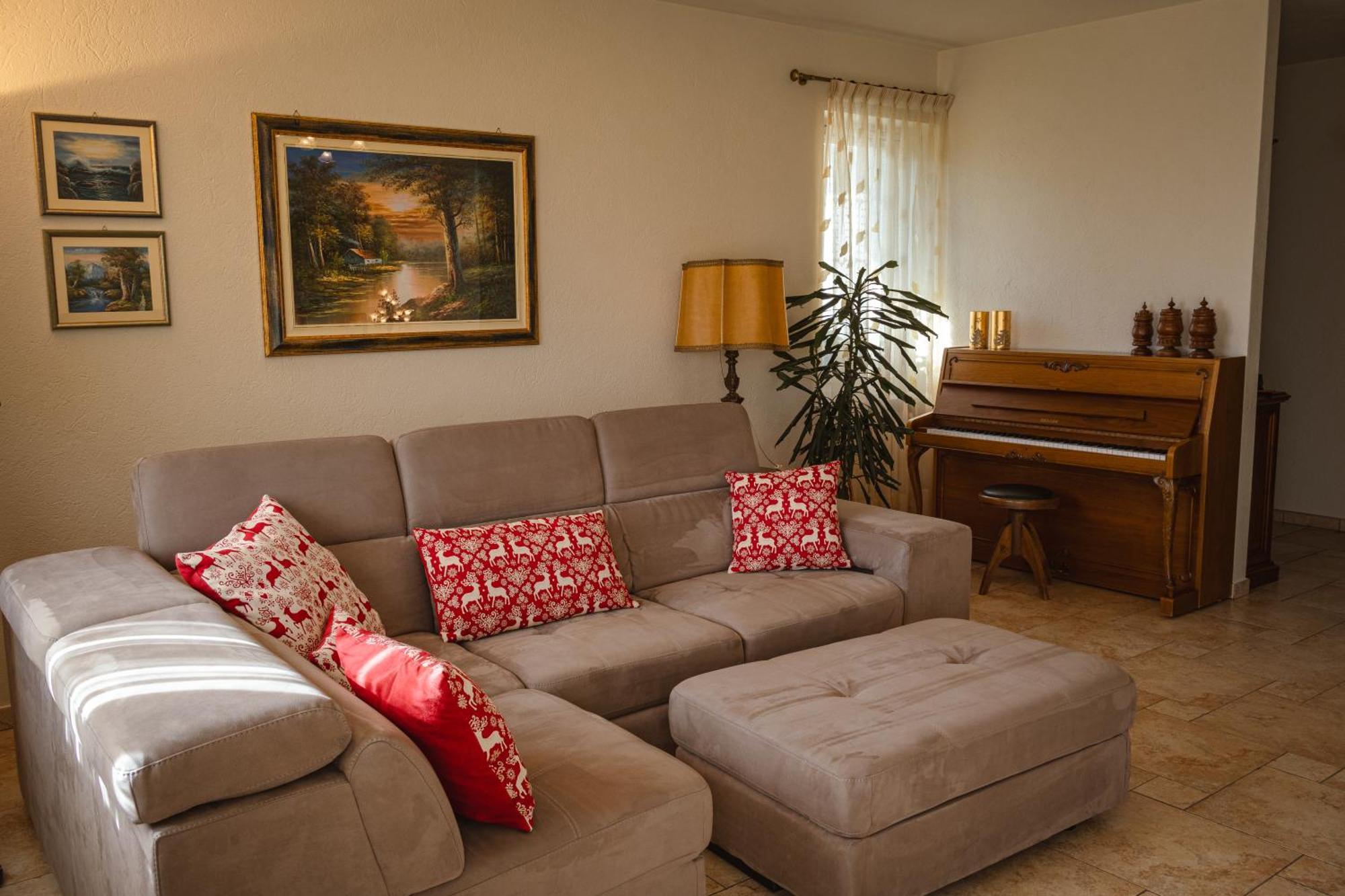 Villa Mara - Aosta - 200 Mq - Wifi - Jacuzzi - Parcheggio - Giardino Eksteriør bilde